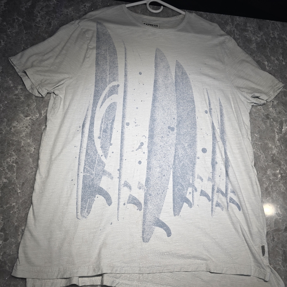 Express Light Blue/Grey Tee with Blue Surfboard Design